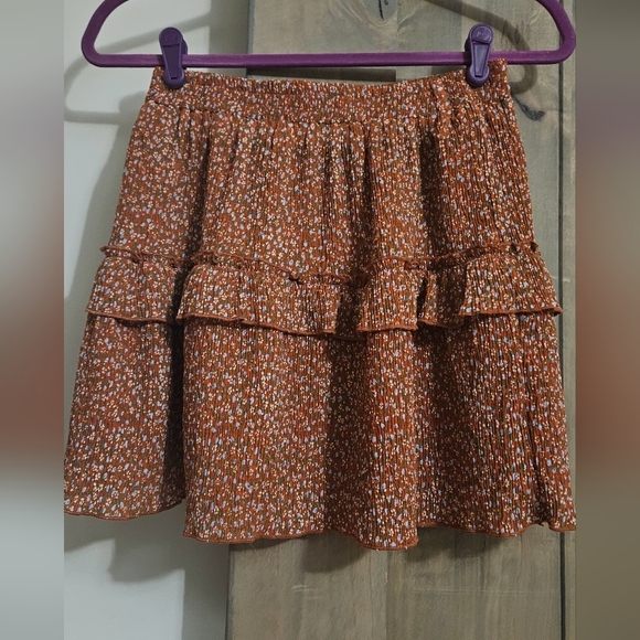 PAPER CRANE Smocked ruffle layer mini skirt. Rust/blue. Size small NWT - Picture 2 of 10